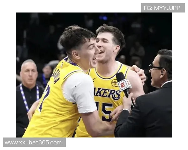 拉拉维亚状态回暖半场高效表现助湖人战胜森林狼